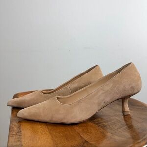 Ann Taylor Tan Suede Pointed Kitten Heels